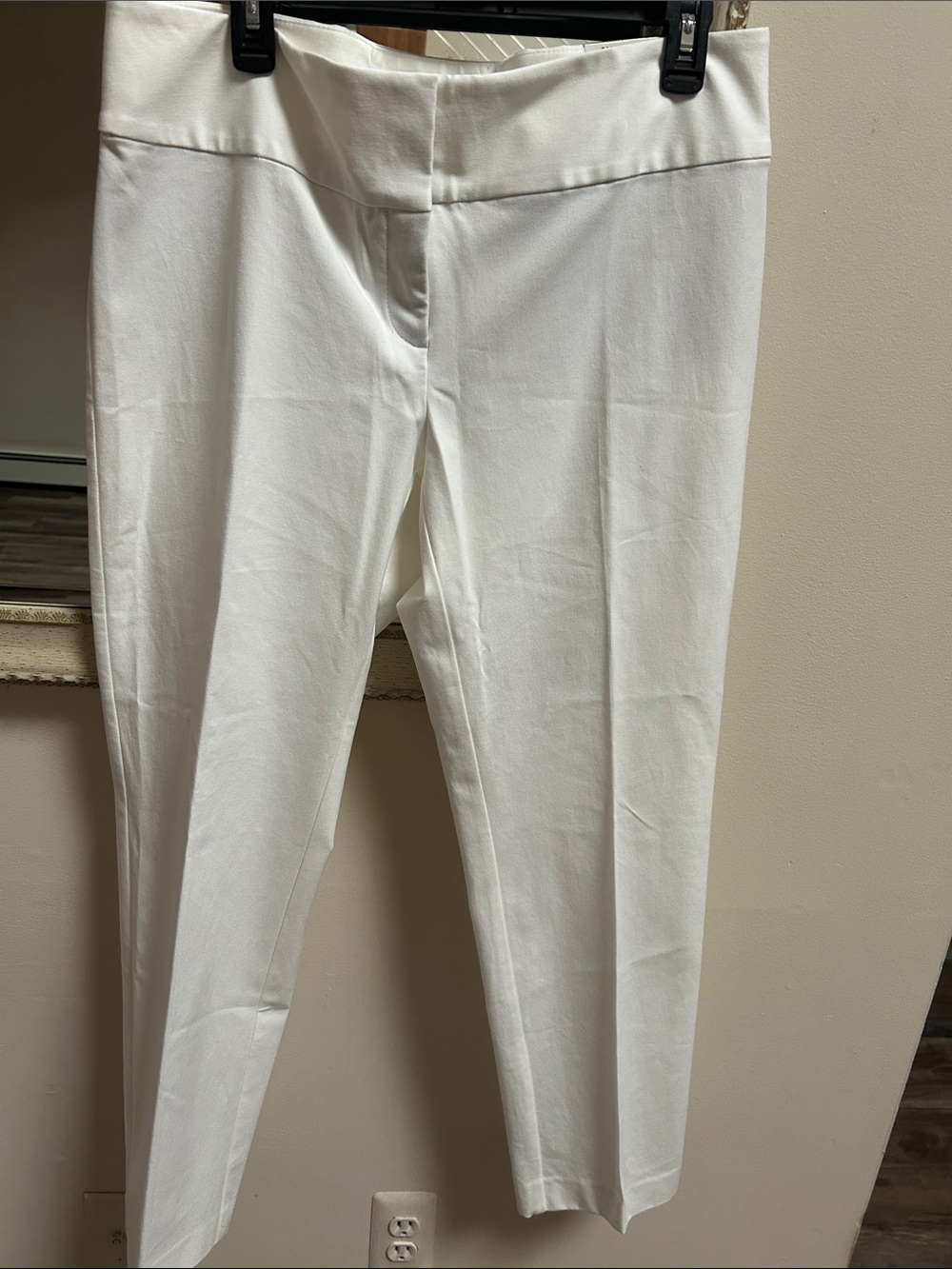 Alfani White Cropped Ponte Skinny Jeans